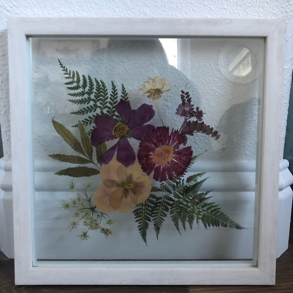 Printed floral frame